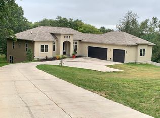 6932 10 Mile Rd NE, Rockford, MI 49341