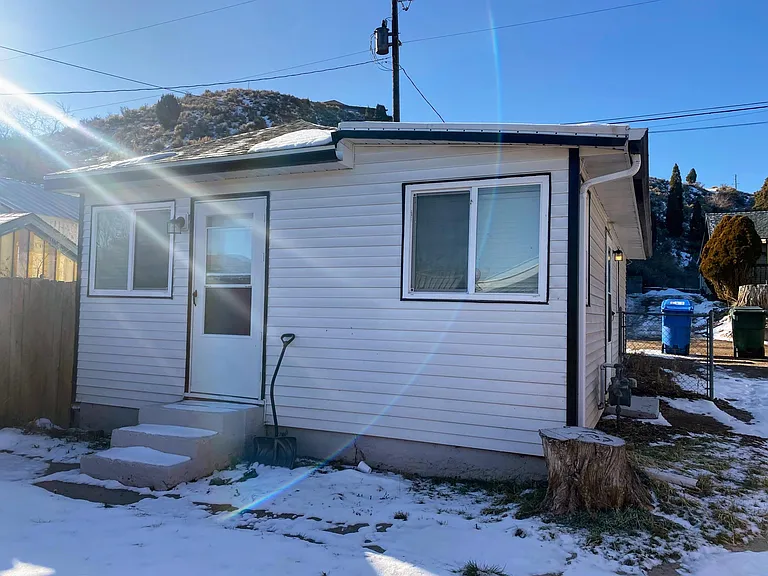 349 1/2 N Buchanan Ave — Photo 3
