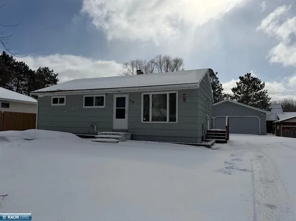 316 Kent Rd, Hoyt Lakes, MN 55750