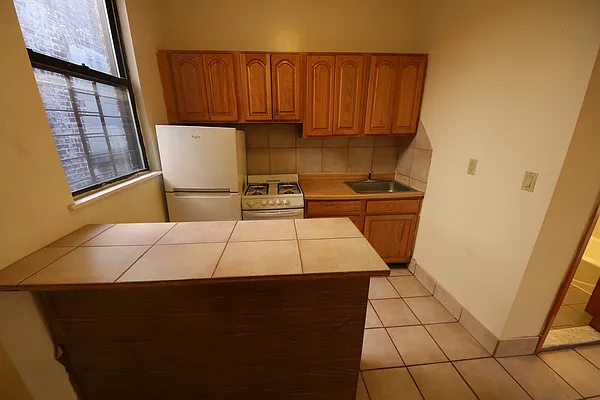 Rented by Guidance Realty Corp. | media 28