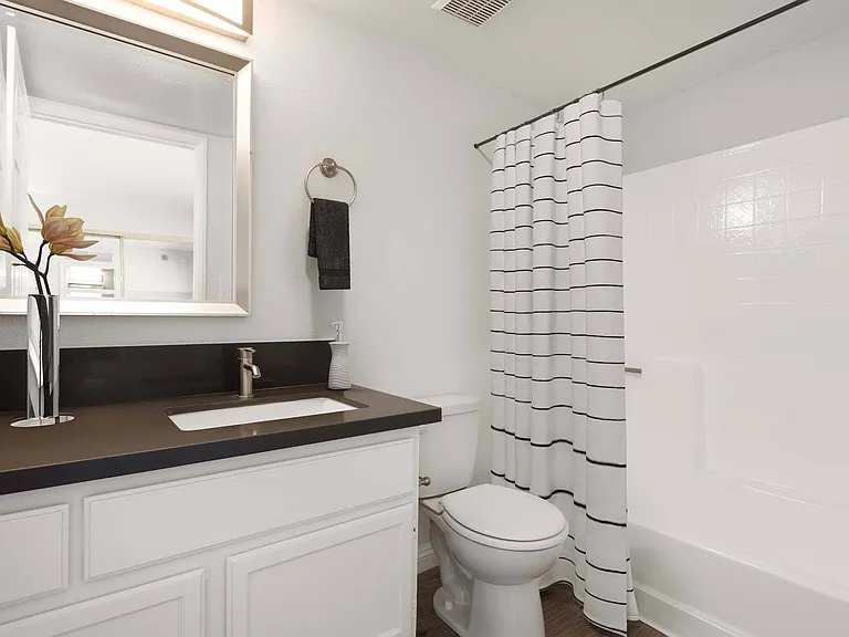 NoVa Townhomes — Photo 6