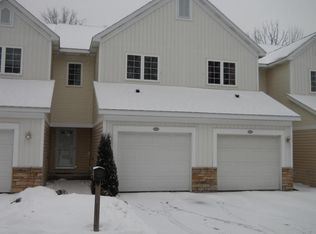 1414 Viewpoint Dr, Greenville, MI 48838