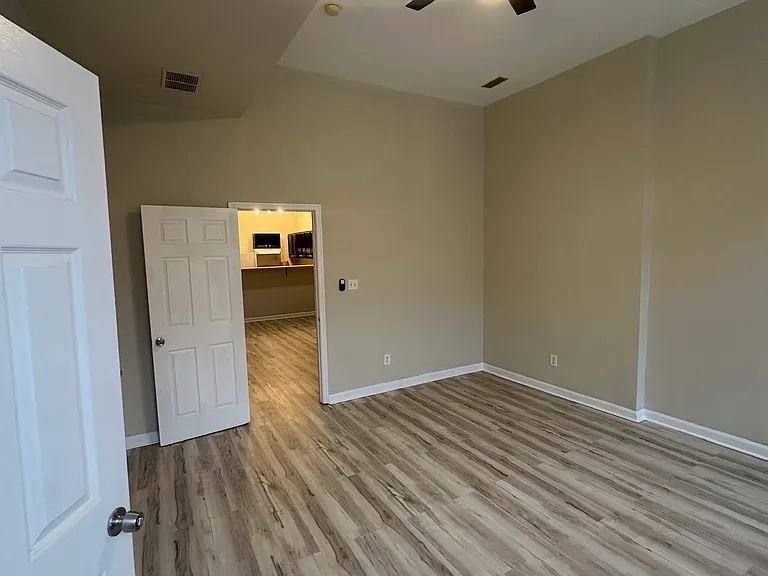 1410 Madison Ave #2 — Photo 14