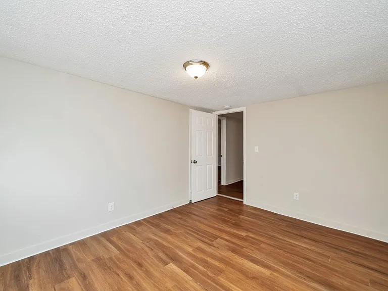 1624 Fairview Dr — Photo 16