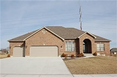 1st image of 635 Burnside Dr