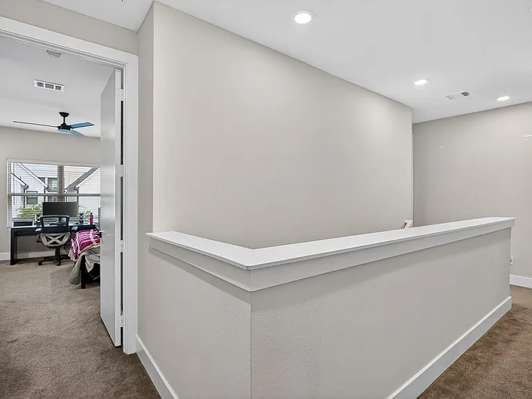 297 Estates Cir — Photo 24