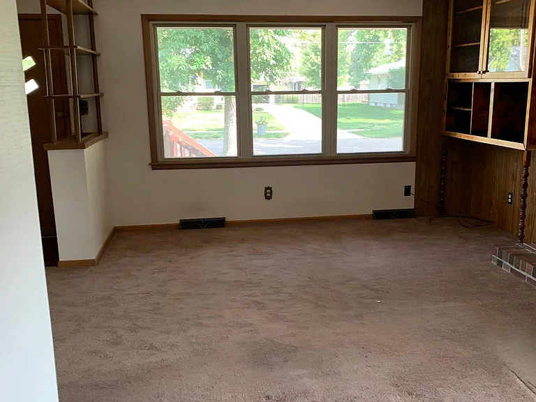 160 Waukee Ave — Photo 10