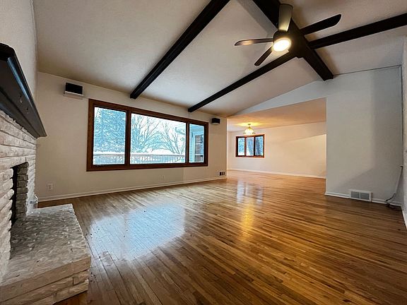 3rd image of 3508 Flag Ave N