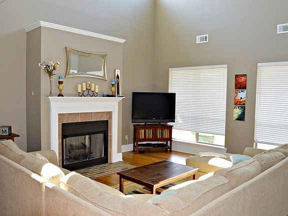 4th image of 11419 Pleasant Knoll Dr