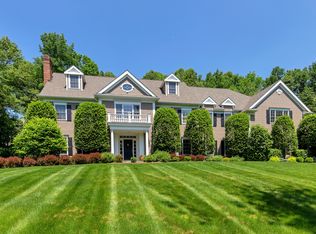 14 Turtle Ridge Ct, Ridgefield, CT 06877