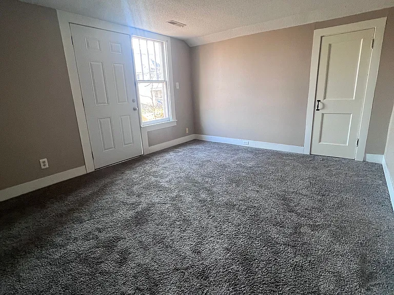 1005 Washington St #B — Photo 3