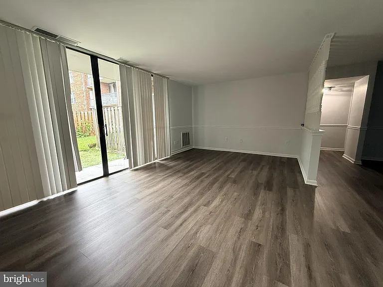 784 Quince Orchard Blvd #P2 — Photo 3