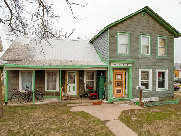 206 W Bridge St, New Lisbon, WI 53950