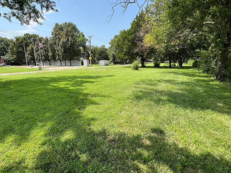 123 N 9th St — Photo 3