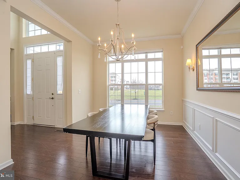 1802 Yearling Ct — Photo 12