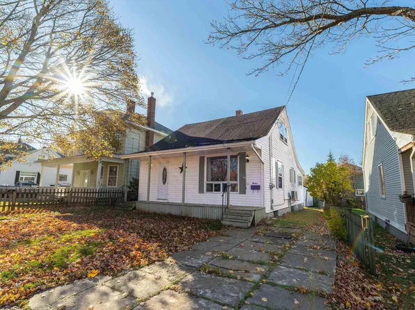 12 Haliburton St, Amherst, NS B4H 2N7