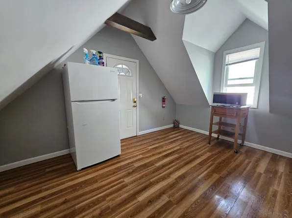 120 North St, 120 North St #2, Burlington, VT 05401