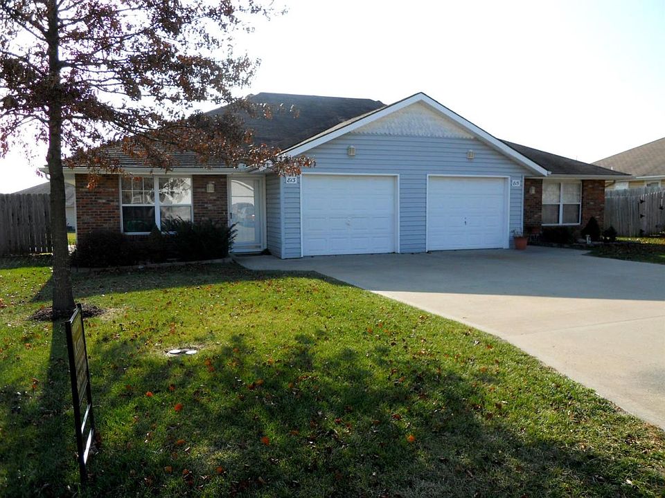 1st image of 813 NW Willow Dr #Hr813
