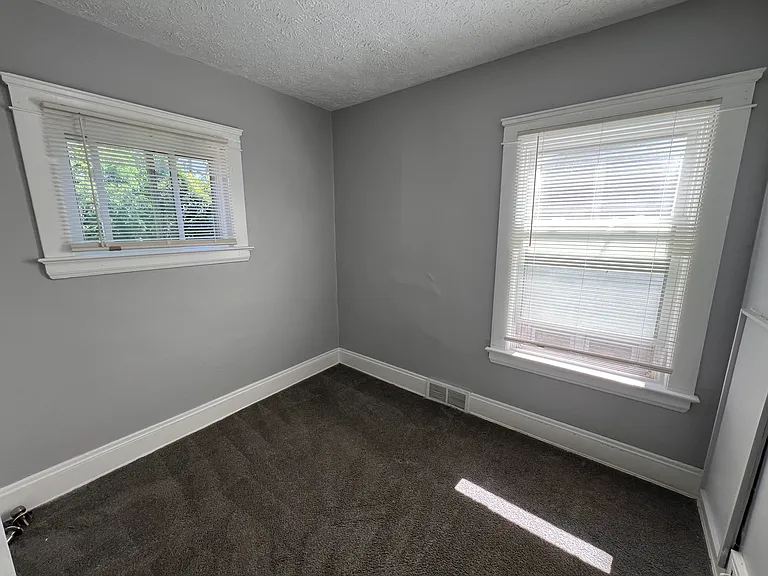 9421 Parkview Ave #2 — Photo 4