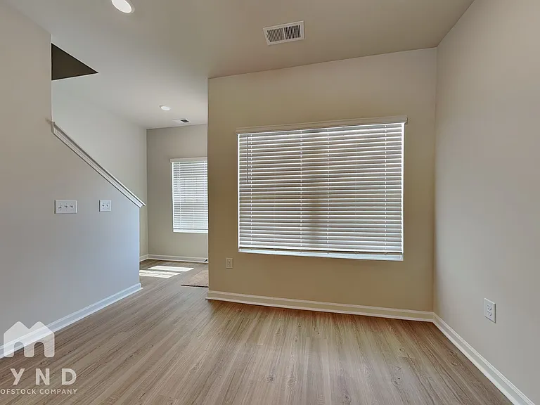 1306 Principal Featherstone Ave — Photo 3