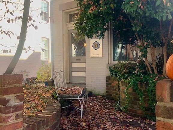 4th image of 203 N Allen Ave #2