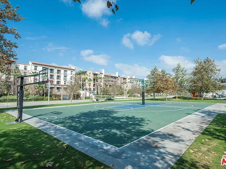12698 Sandhill Ln #3 — Photo 40