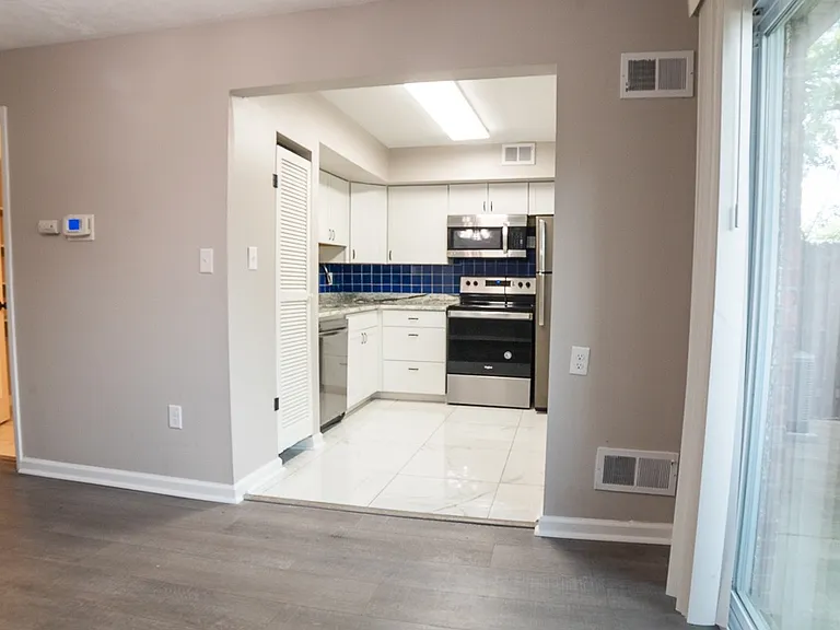 7752 Montgomery Rd #65 — Photo 9