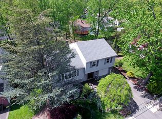 25 Lindbergh Pkwy, Waldwick, NJ 07463