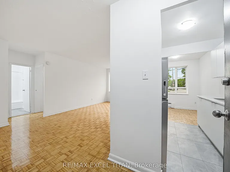 2895 Bathurst St #111 — Photo 5