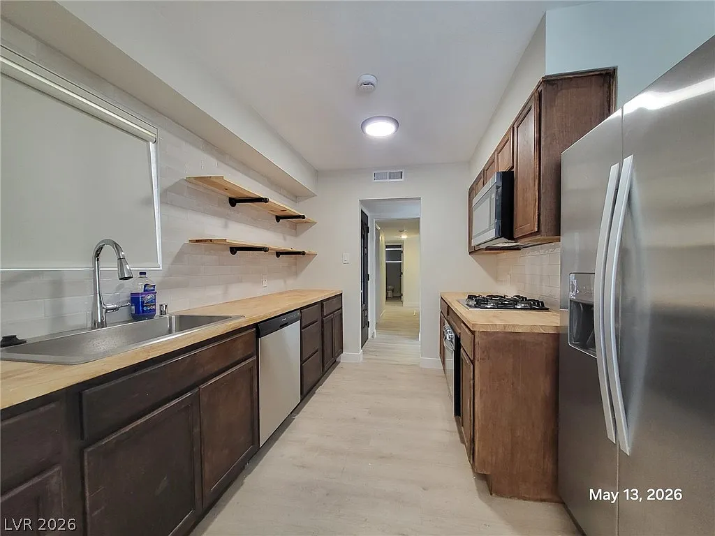 Building Photo - 5409 Gipsy Ave