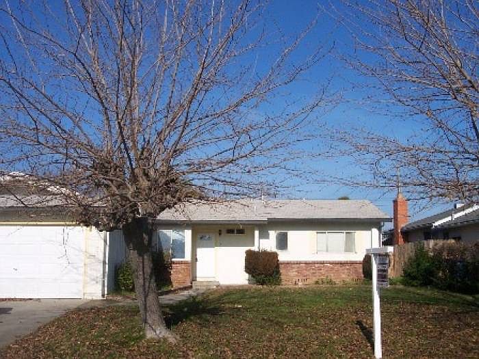 1501 Tiverton Ave.