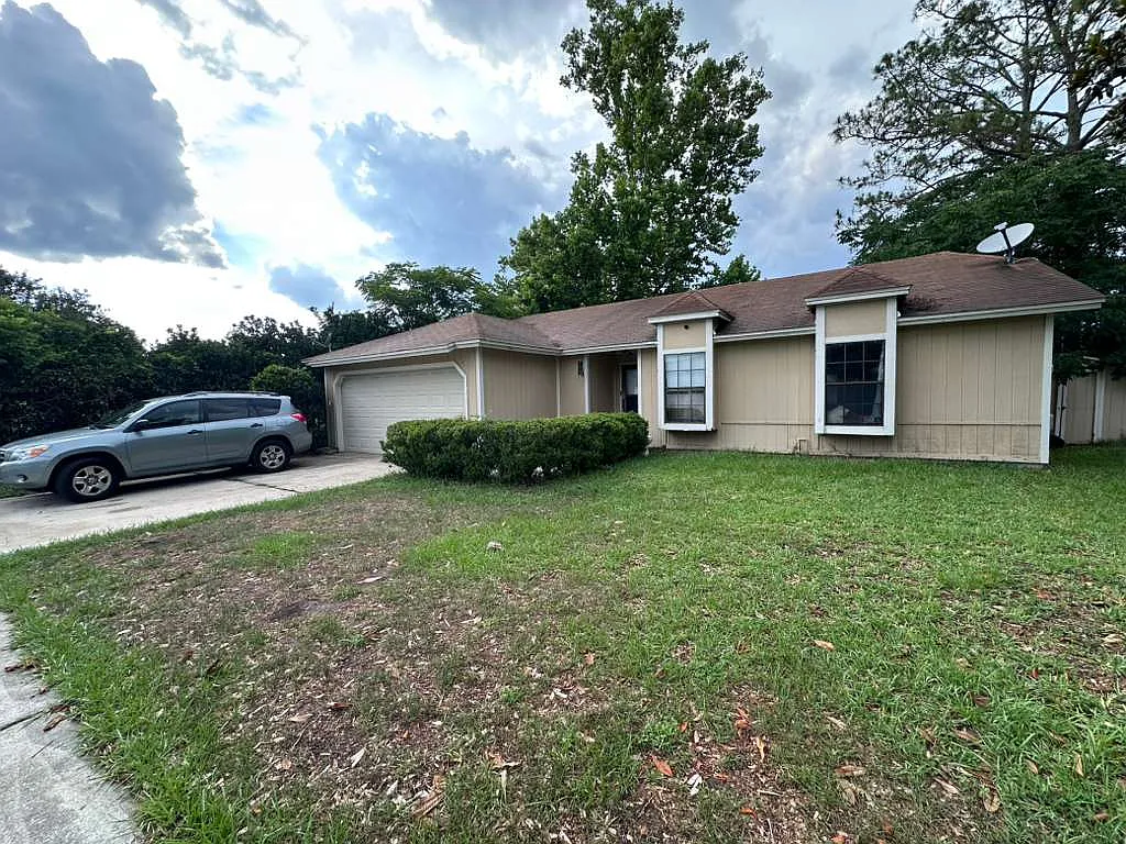 3 bed, 1306 sqft, $1,750 — Photo 4