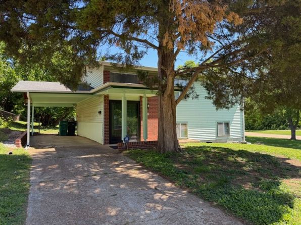153 Willis Ave