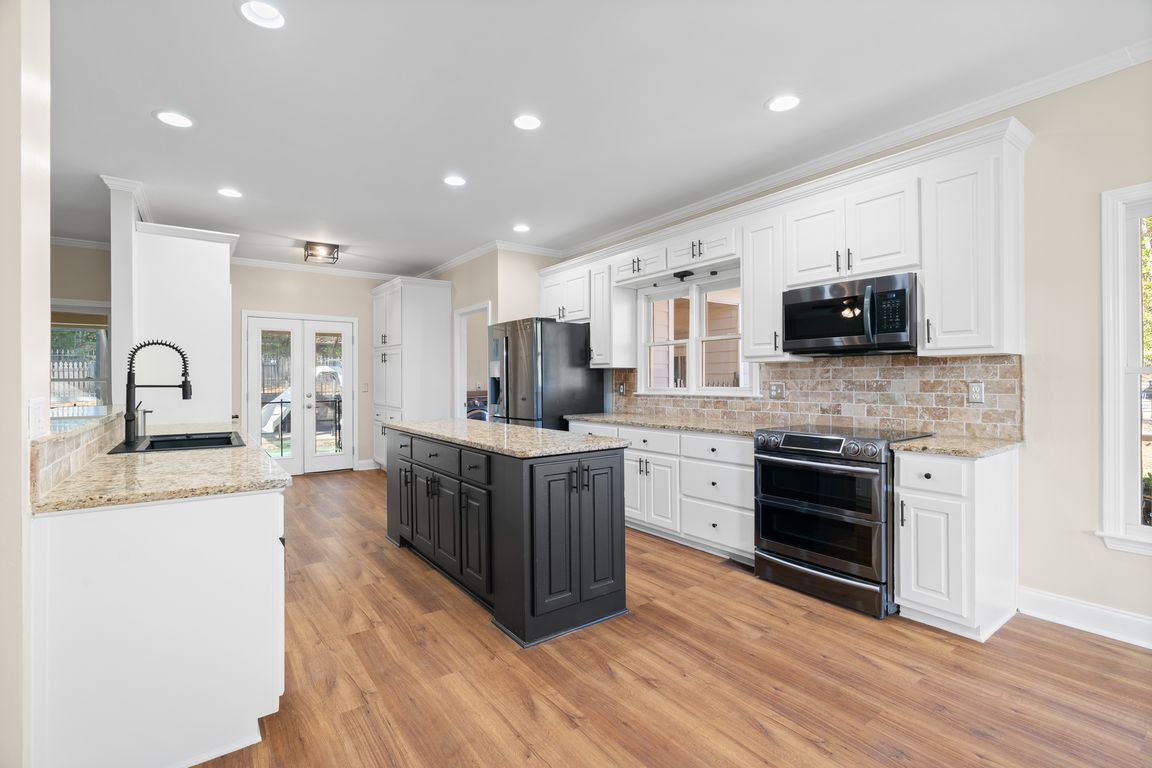 next background image