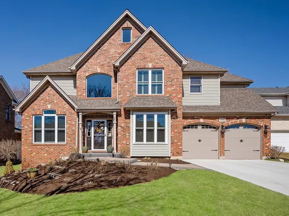 3390 Hillside Ct, Woodridge, IL 60517