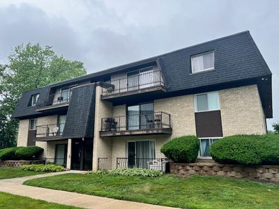 11111 S 84th Ave APT 3A, Palos Hills, IL, 60465