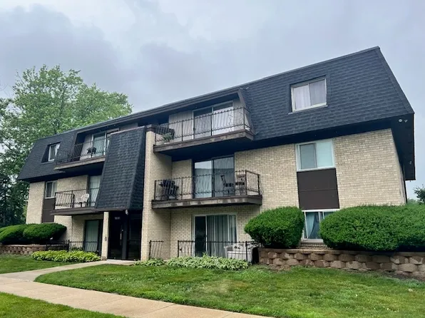 11111 S 84th Ave APT 3A, Palos Hills, IL 60465