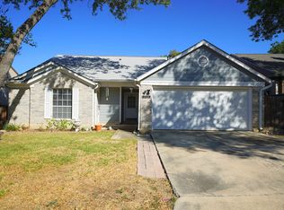 713 Meadow Top, Converse, TX 78109