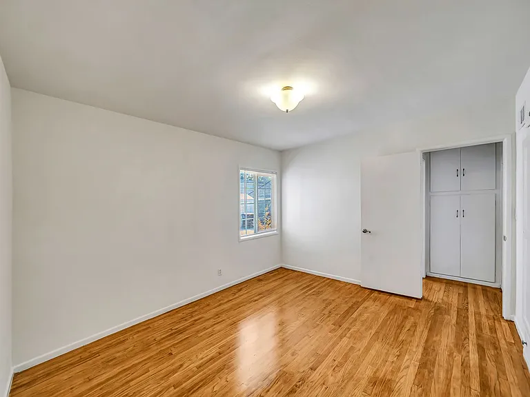 654 Patterson Ave — Photo 22
