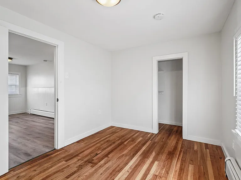 35 Saratoga Ave — Photo 13
