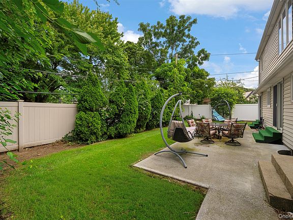 5th image of 868 Spring Avenue