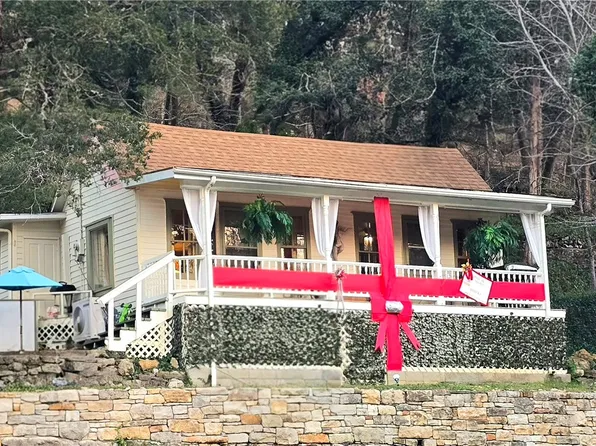 17 Flint St, Eureka Springs, AR 72632