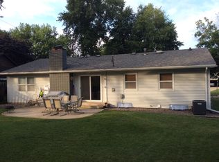 1425 Meadow Ln, Waterloo, IA 50701