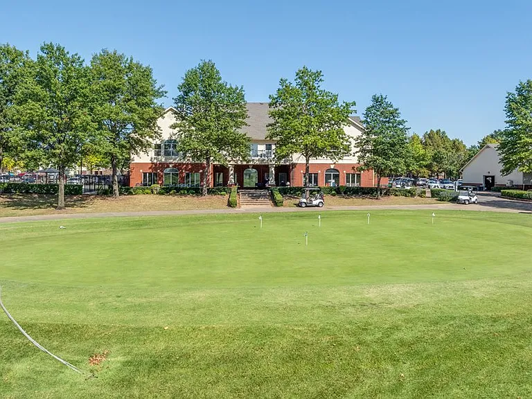 Greens at Broken Arrow I-IV — Photo 6