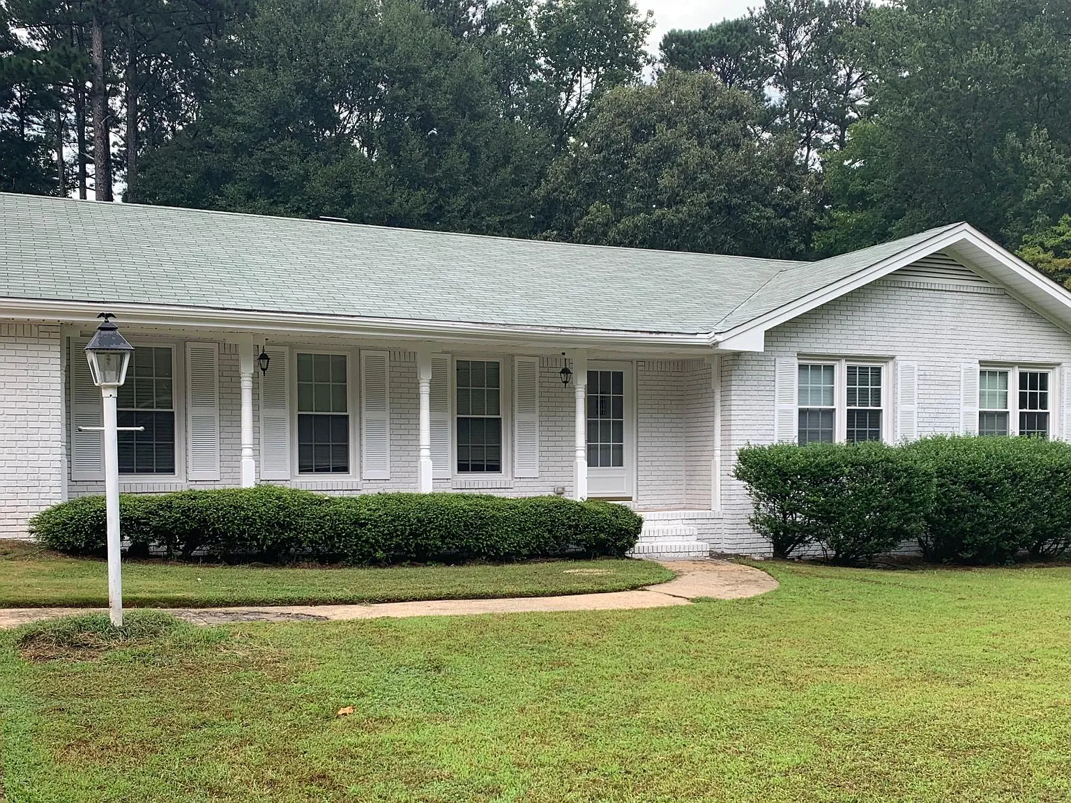 3 bed, 1597 sqft, $2,410 — Photo 1