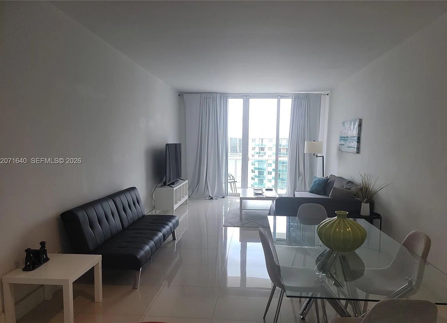 1 bed, 1.5 bath, 1005 sqft, $2,700 — Photo 1