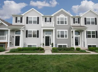 1264 Alta Vista Dr, Pingree Grove, IL 60140