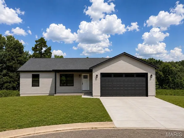 207 Willow Dr, Gerald, MO 63037