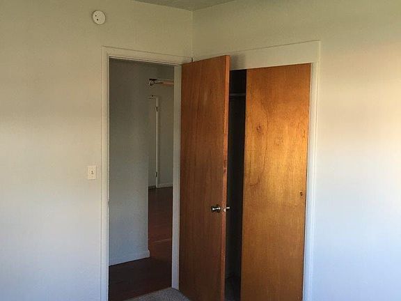 2nd image of 402 S 17th Ave #402