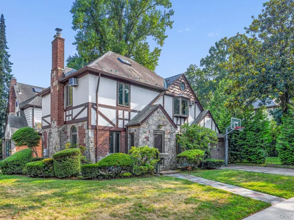 8702 Chevy Chase Street, Jamaica Estates, NY 11432